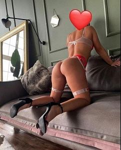 Алина — эротические фото